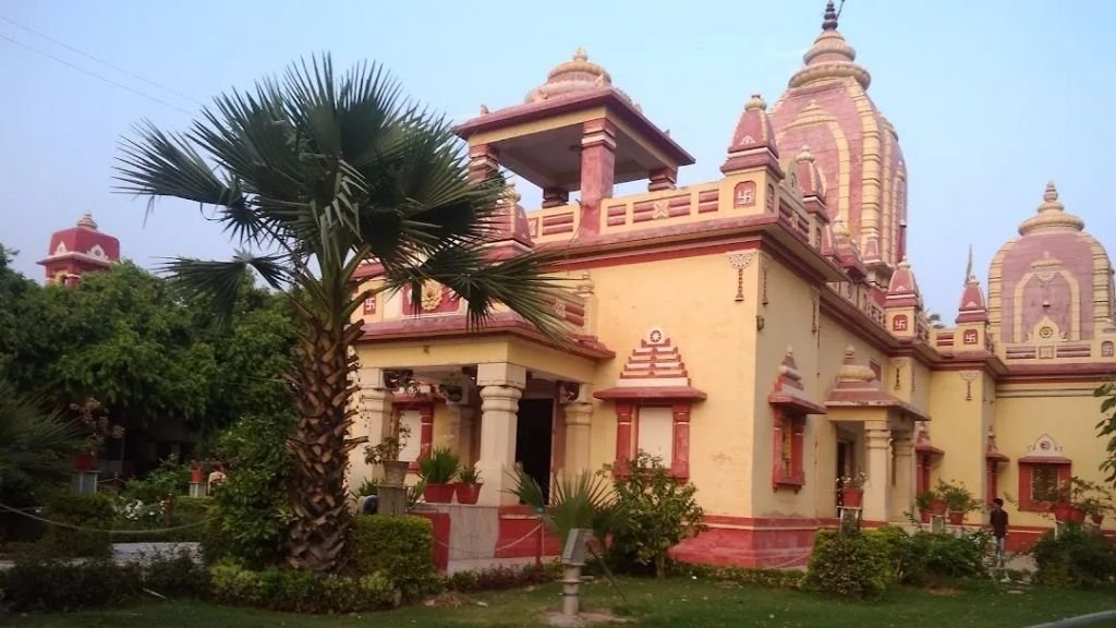 Birla Dharmshala Ayodhya temple view