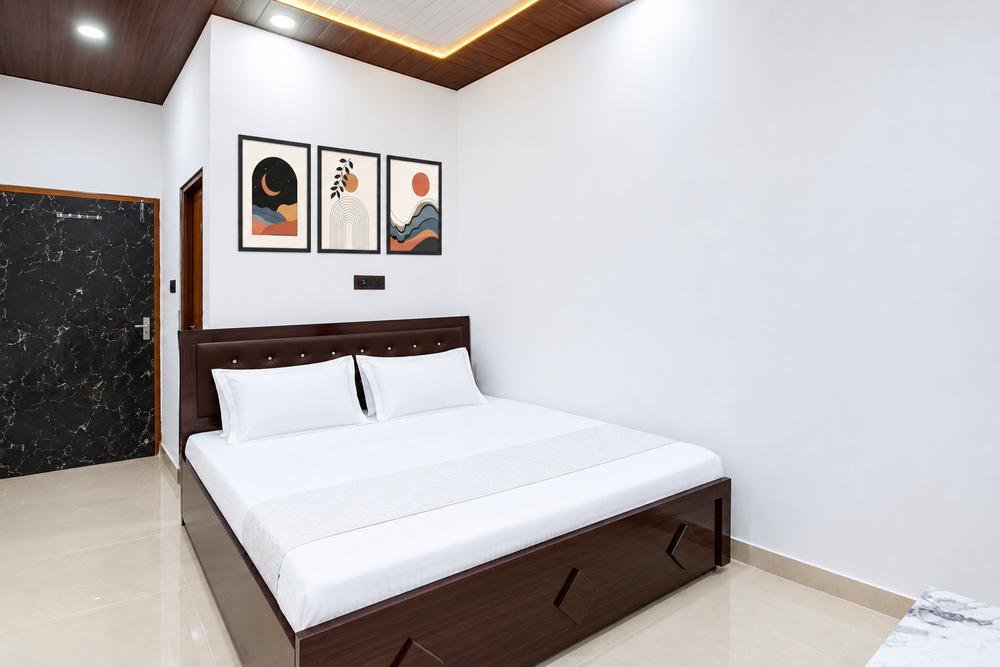 Non-AC room photo